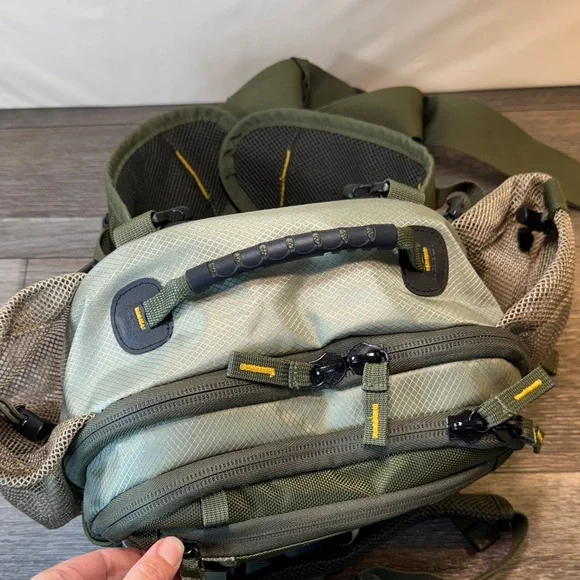 Sage Olive and Black Men's Belt Bag /fly fishing bag